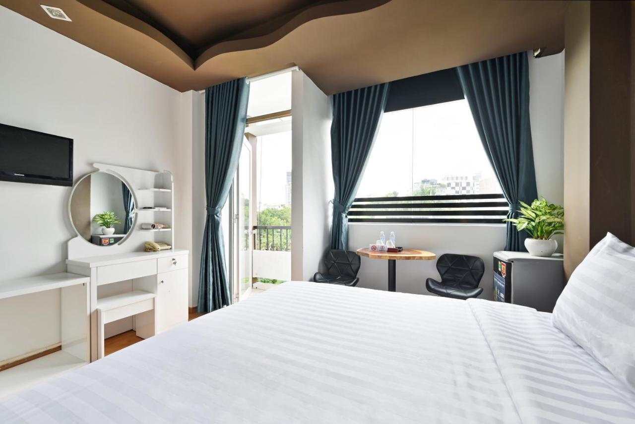 The Noble Swan Wood Park Hotel Cidade de Ho Chi Minh Exterior foto