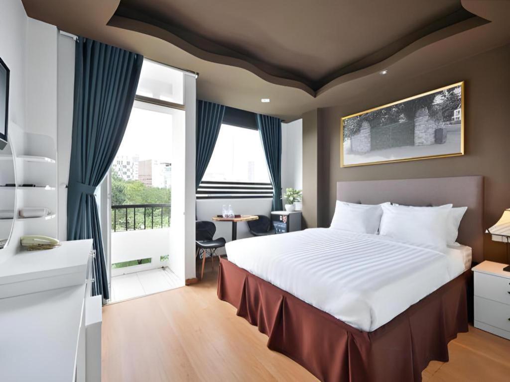 The Noble Swan Wood Park Hotel Cidade de Ho Chi Minh Exterior foto