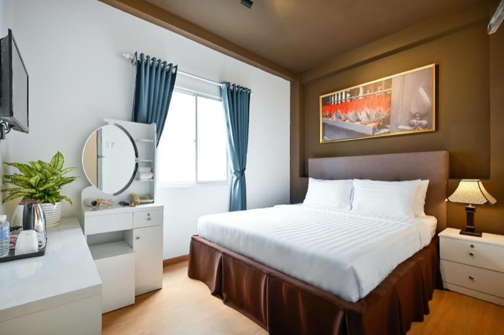 The Noble Swan Wood Park Hotel Cidade de Ho Chi Minh Exterior foto